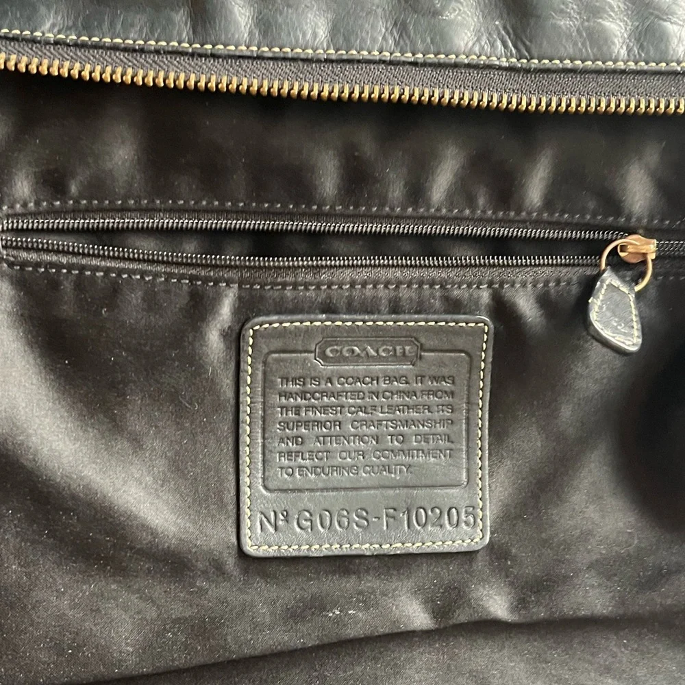 Coach Hampton Black Leather Shoulder Bag - Picture 9 of 10